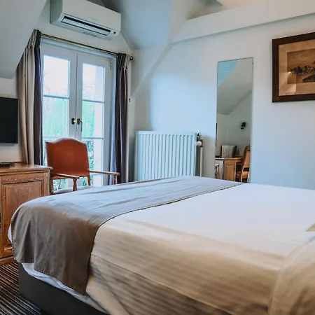 Les Eleveurs Hotell 3*