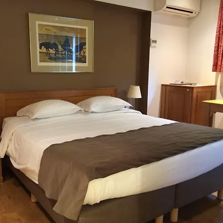 Les Eleveurs Hotel